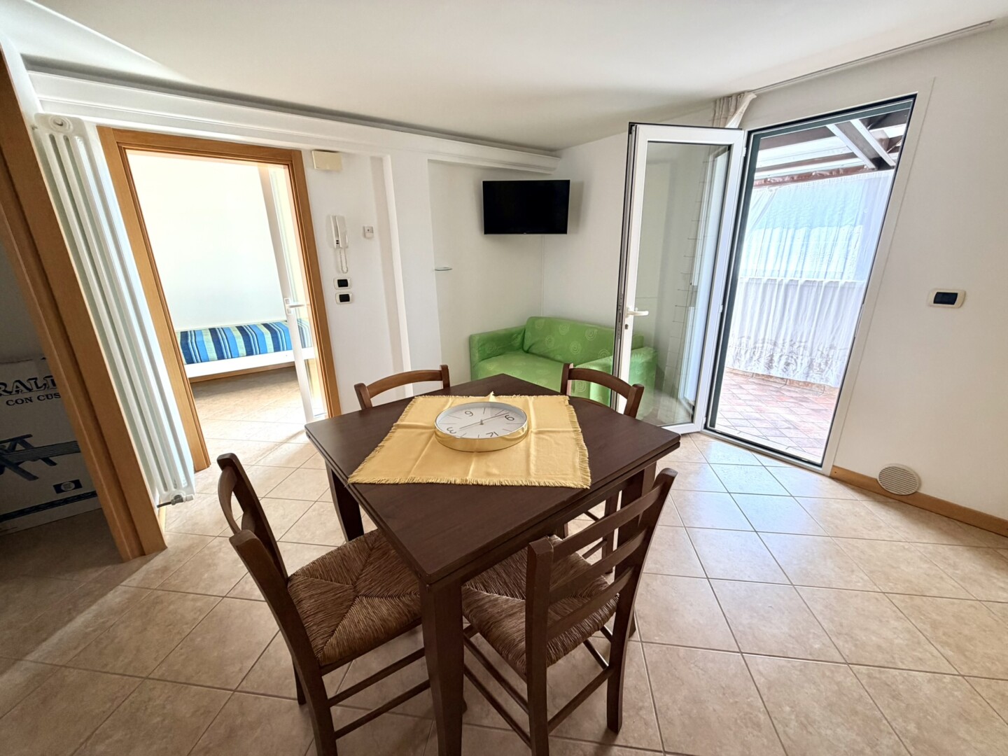 EE1F5987-B21C-4E3B-993B-CDA5B6A8139F_1_102_a AFFITTASI Attico 1 camera bagno terrazzo p.auto