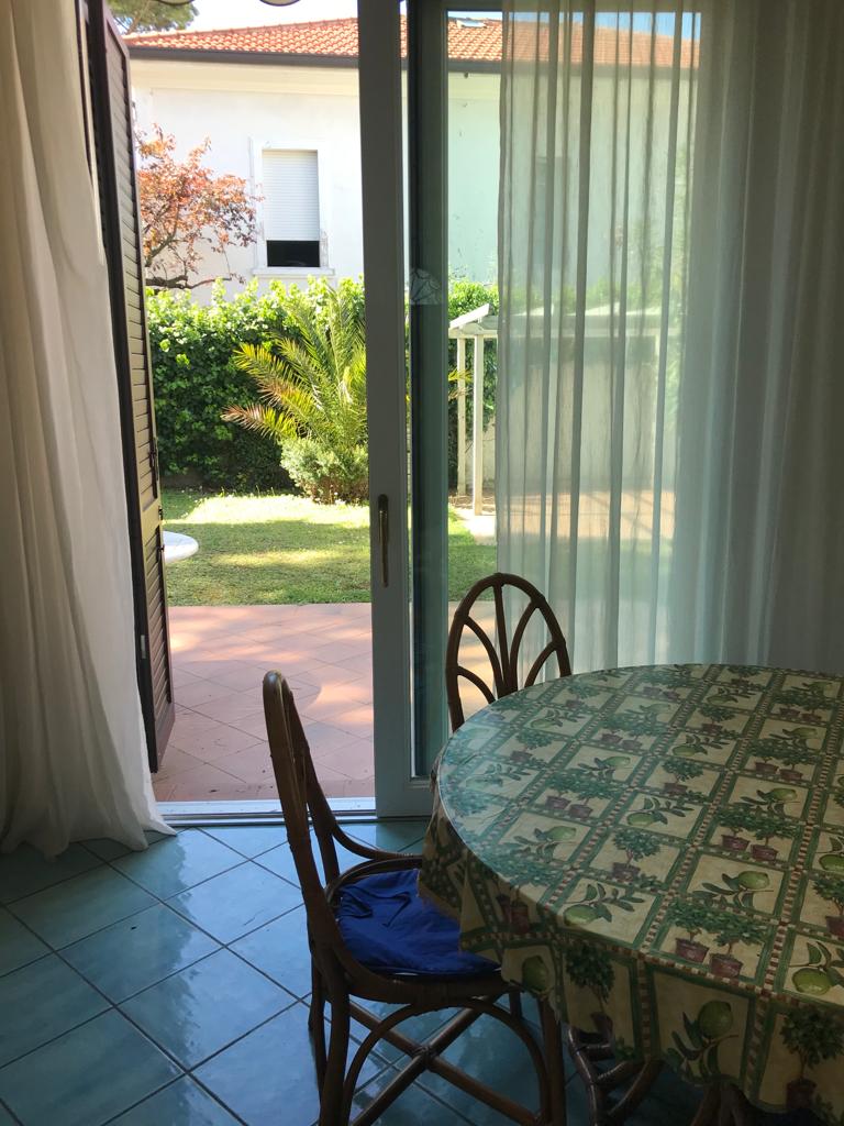 3abd5e29-9419-4cc0-9604-0793fec1fbd6 Affittasi 3 camere 2 bagni giardino p.auto