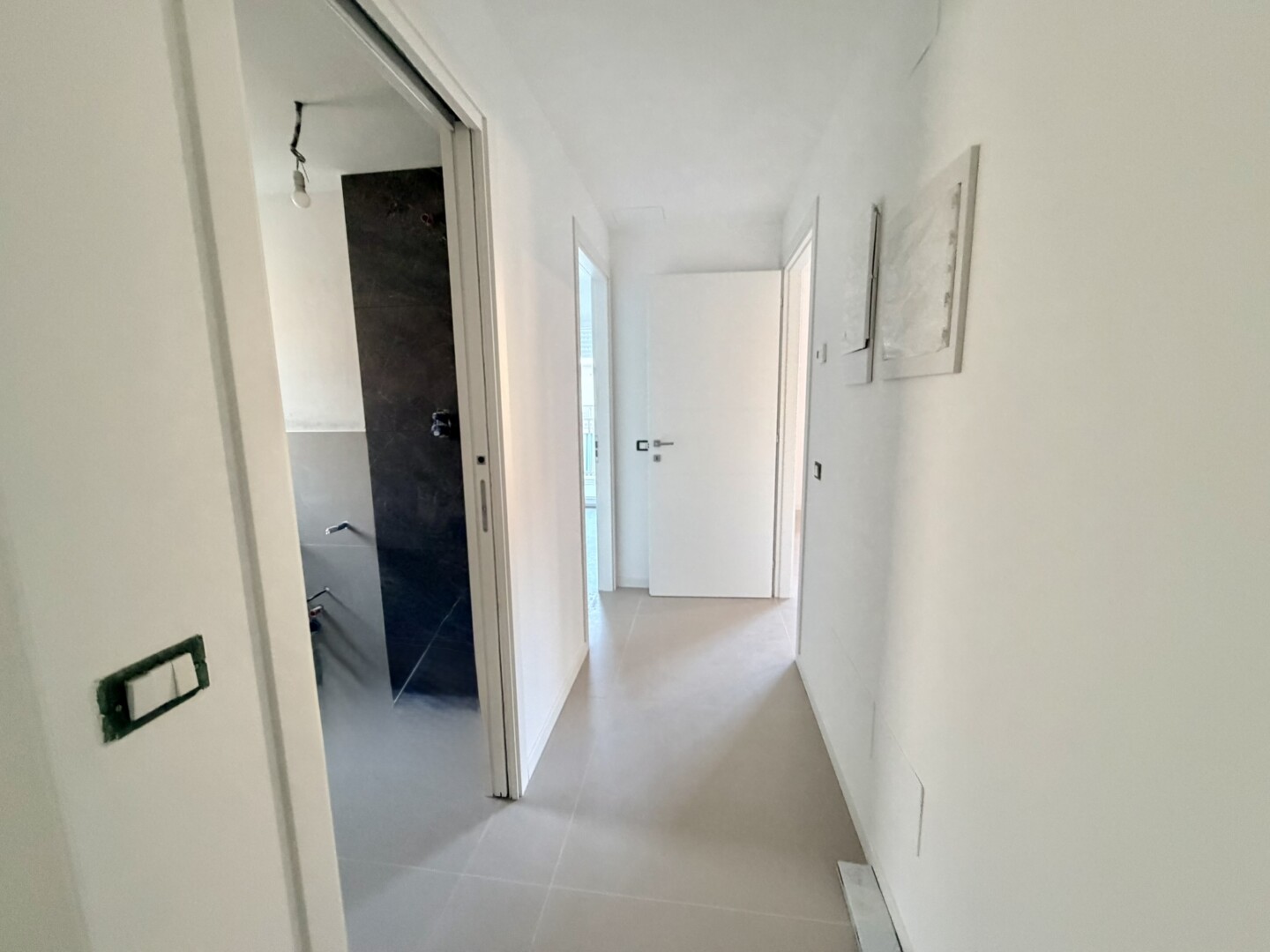 1AC06ADA-FA69-467F-9CD9-8BE7A811146A_1_102_a Riccione alba mare 2 camere 2 bagni sogg-cottura balconi