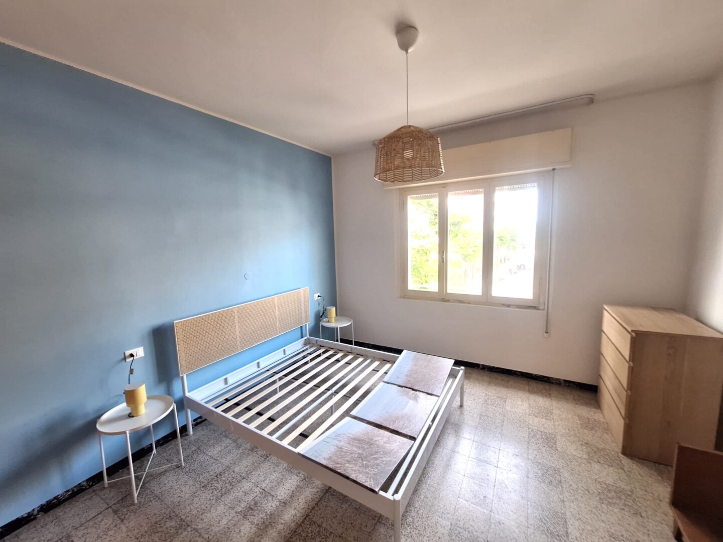 Affittasi Primo piano 3 camere doppie bagno sogg-cottura lavanderia terrazzo