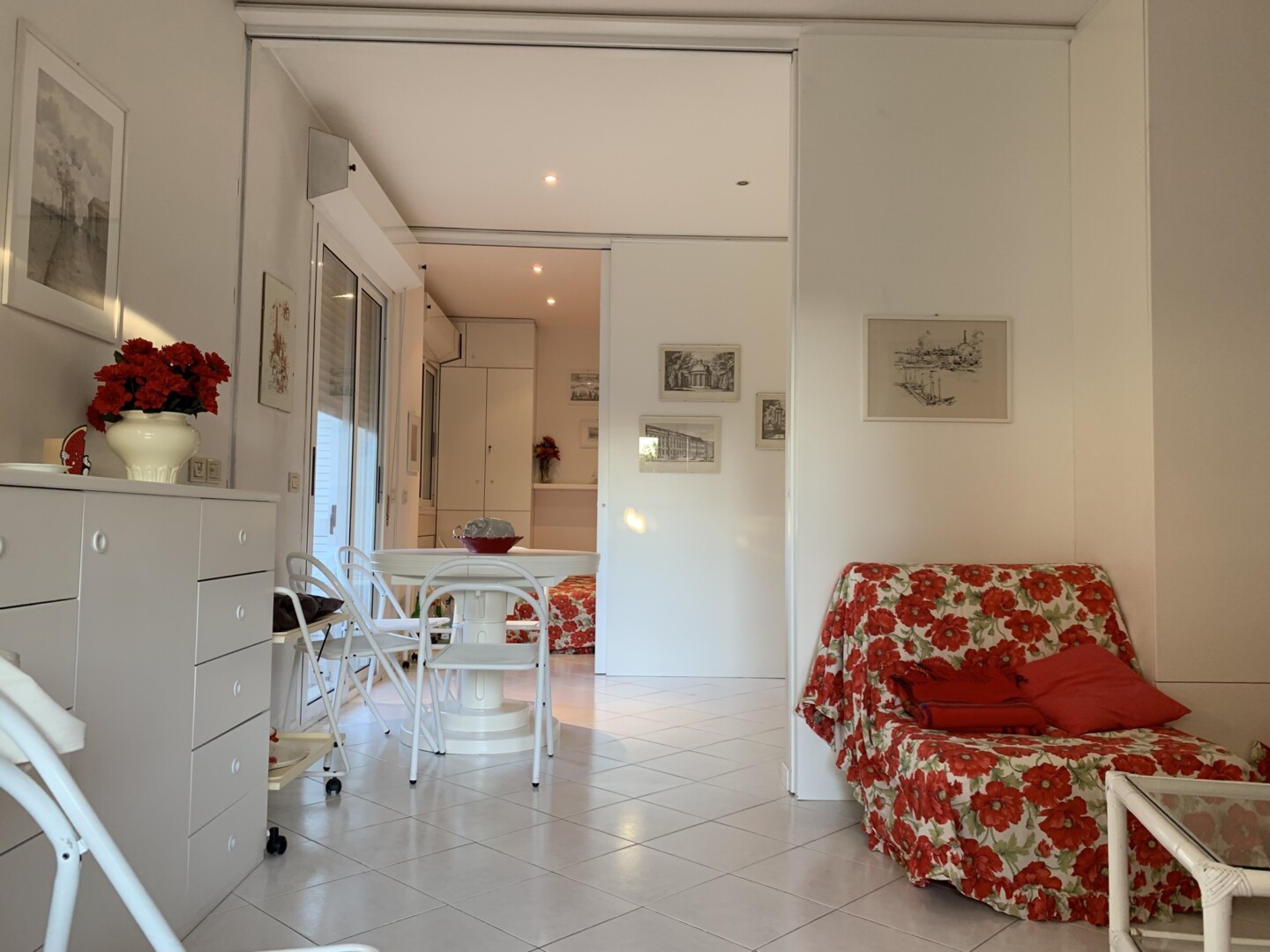 Riccione Abissinia  bilocale con terrazzo garage ( 5 posti letto )