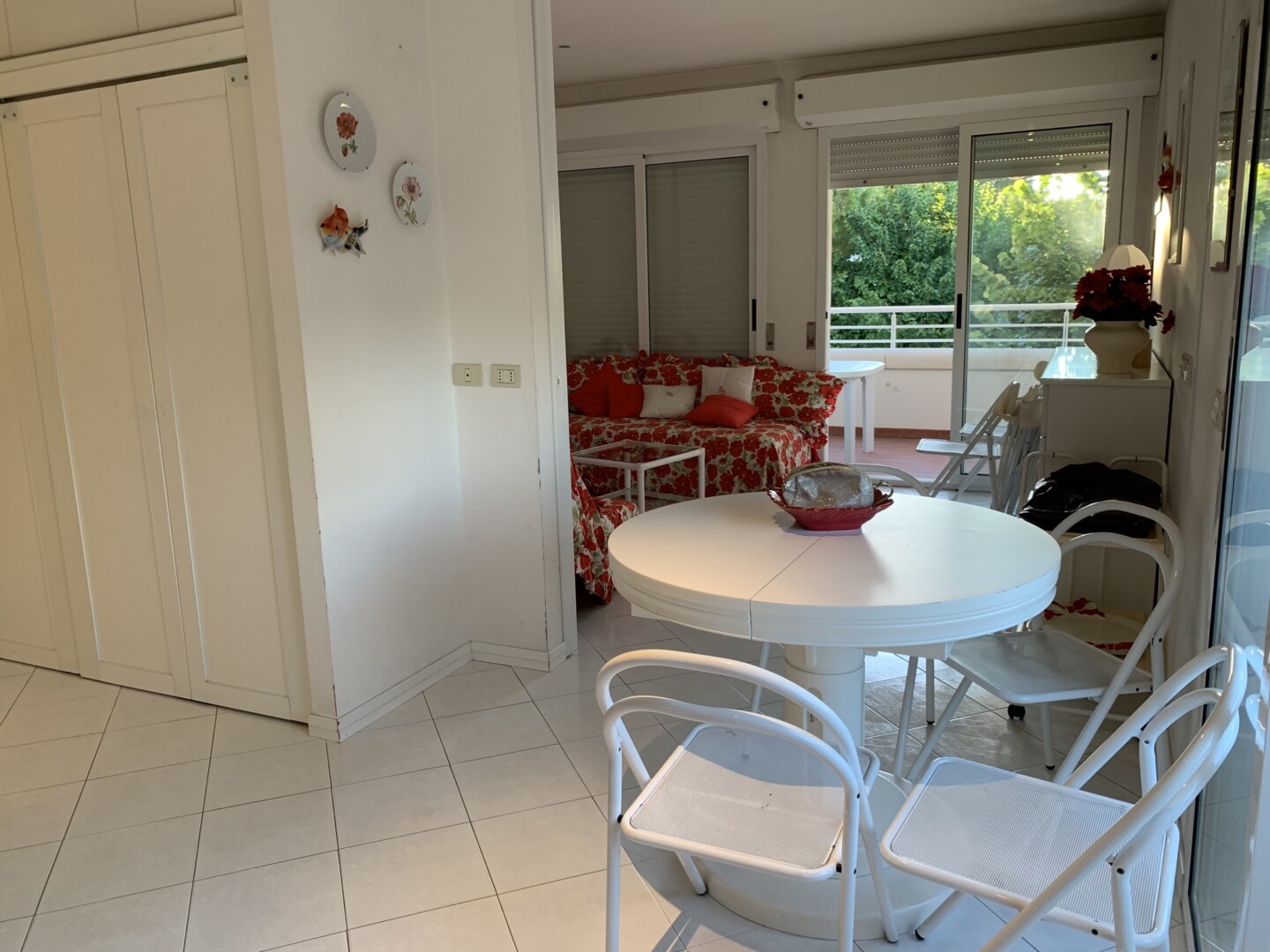 Riccione Abissinia  bilocale con terrazzo garage ( 5 posti letto )