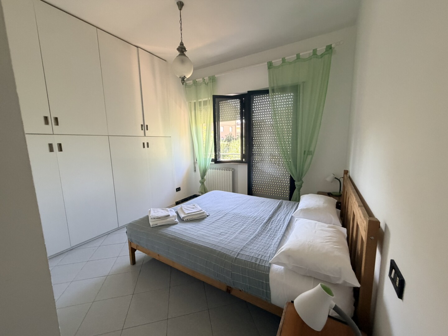 Misano adriatico 2 camere 2 bagni sala cucina a vista balconi