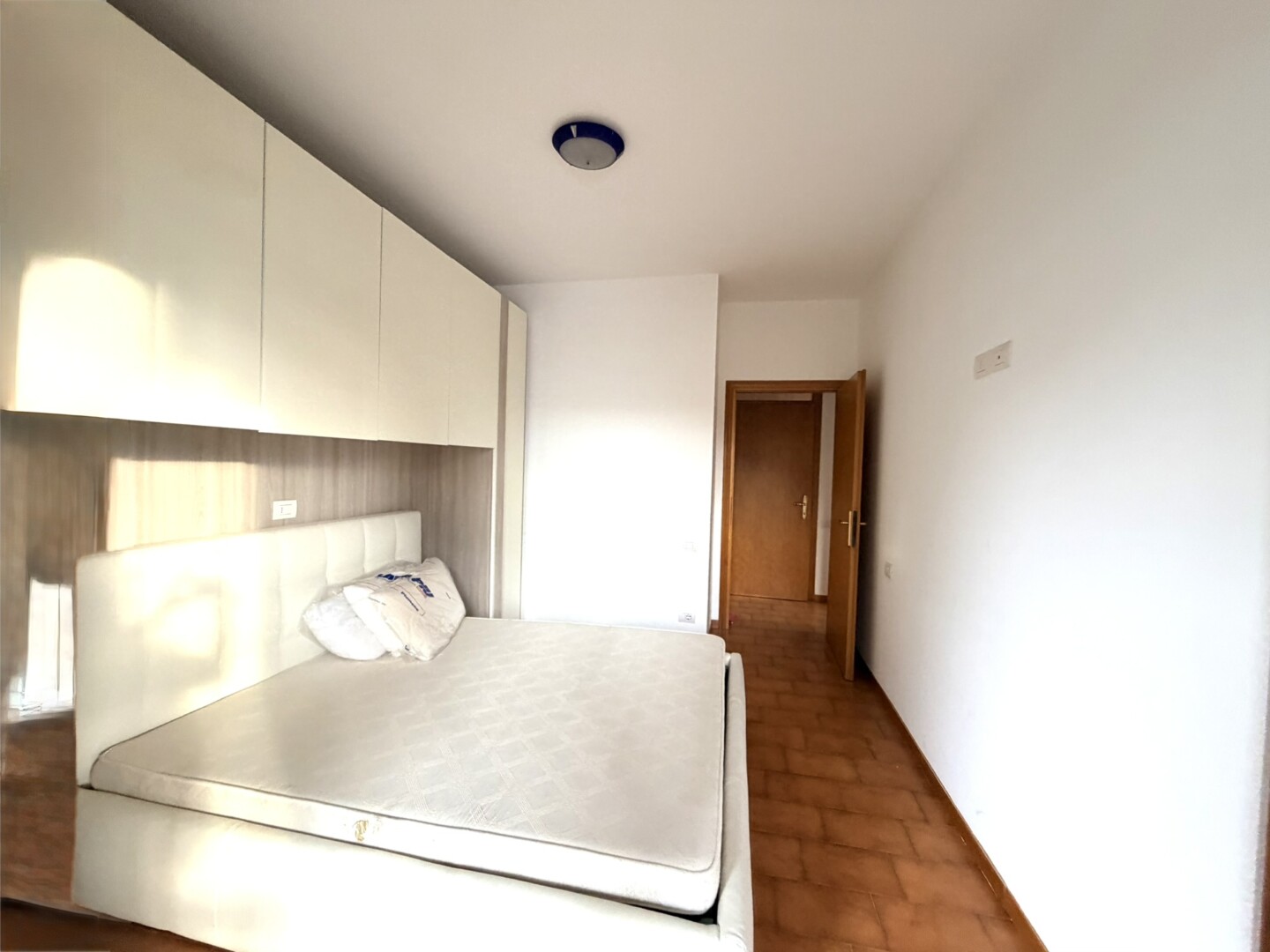 Riccione Paese 2 camere 2 bagni sala cucina balconi garage cantina